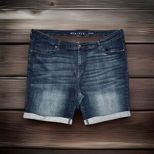 Ava & Viv Bermuda Shorts Plus 26W (43x8) Dark Wash Blue Cuffed Stretch Denim